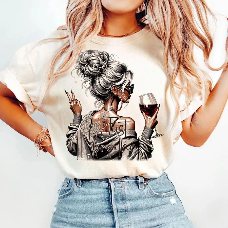 Trendy Vintage Retro Woman DRAMATIC