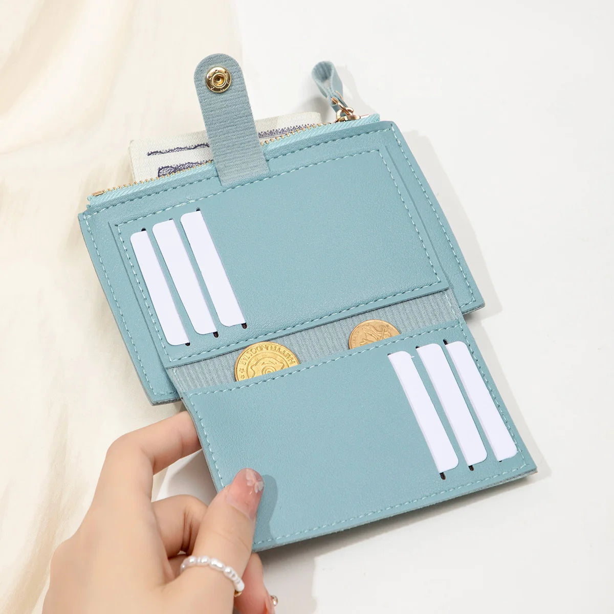 Minimalist Women's Ultra-Thin Card Wallet